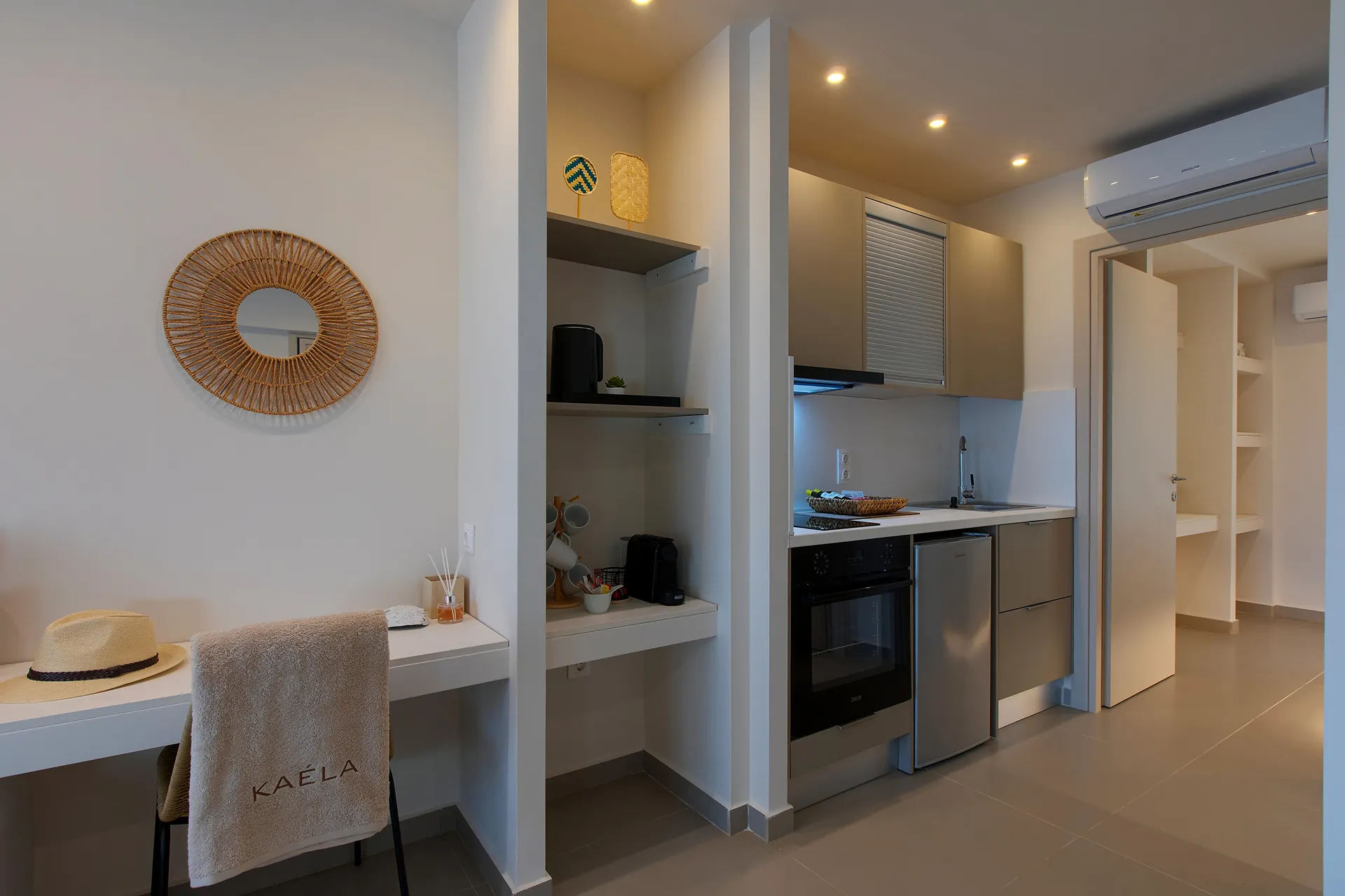 Kaela Pool Villas-One-Bedroom Villa with Private Pool kuhinja